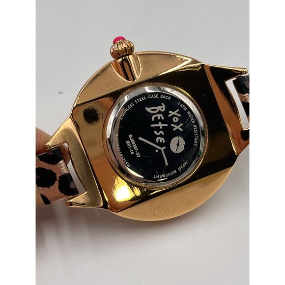 Betsey Johnson Women's Leopard-Print Leather Strap Pave 32mm BJO0251-01 Watch - Picture 12 of 13